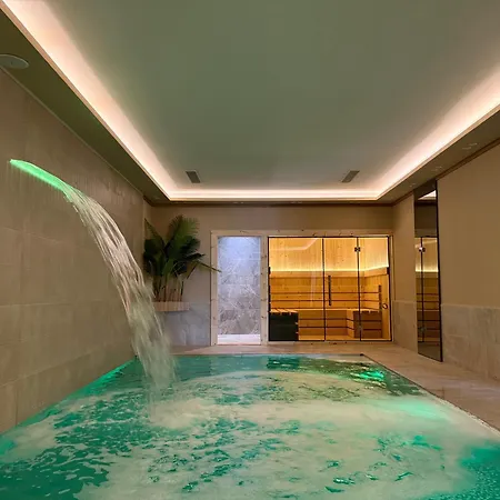 Colis 度假村 Kamez